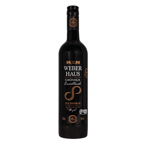 Garrafa de Cachaça Weber Haus Gold Camisa 8 700ml, cachaça orgânica envelhecida em amburana e canela sassafrás.