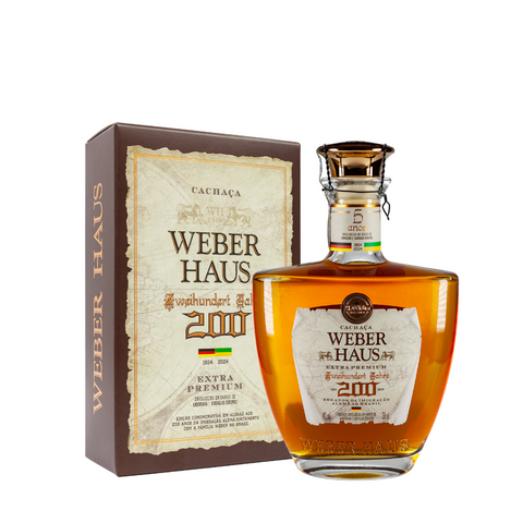 Garrafa de Cachaça Extra Premium Weber Haus 200 Anos Imigração com caixa.