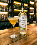 Vodka Antiqua Vanilla servida em um drink.